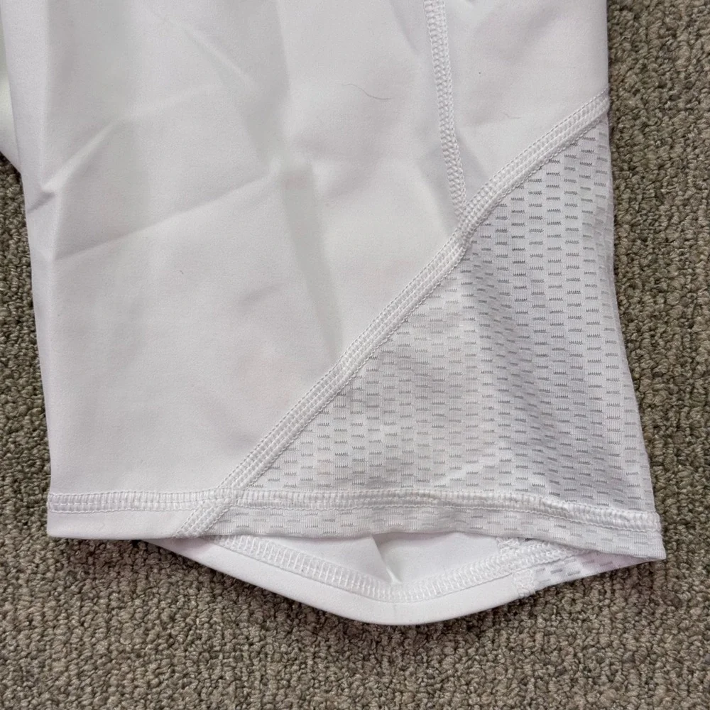 Athleta Mesh Racer‎ Running Shorts 9